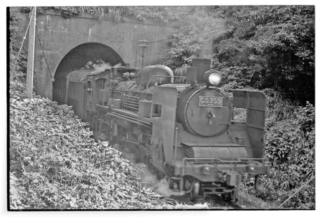 01403 房総西線 安房勝山~保田 C5759 67.7.28.jpg