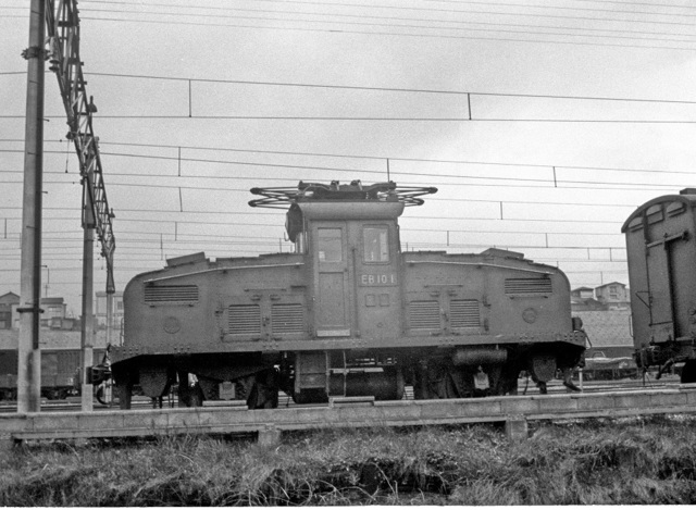 63-2 田端機関区 EB101.jpg